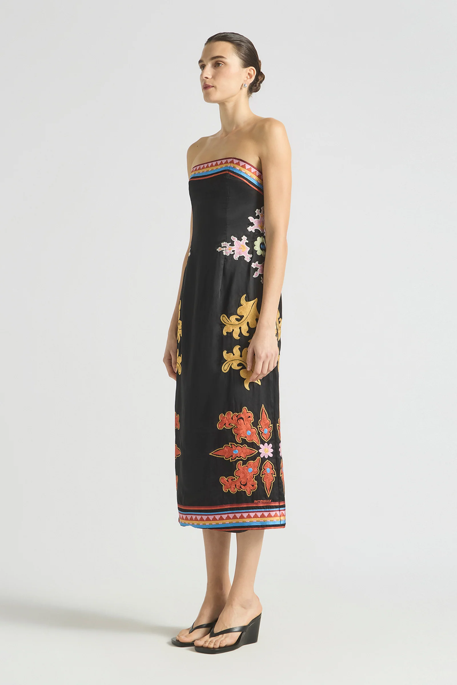 MOONLIT SCULPTURAL BODICE DRESS - Image 3