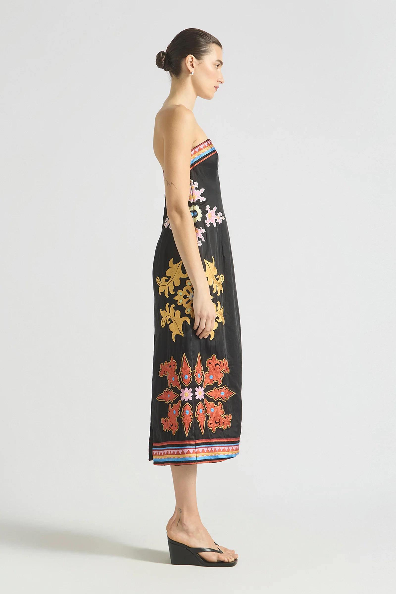 MOONLIT SCULPTURAL BODICE DRESS - Image 5